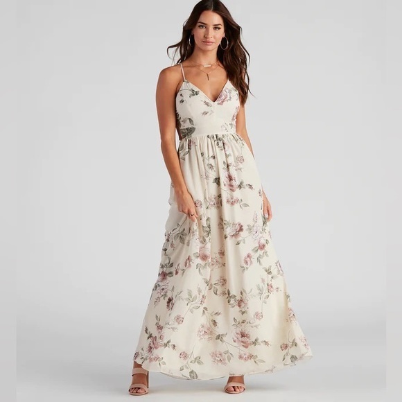 Windsor | Dresses | Windsor Floral Romance Chiffon Maxi Dress | Poshmark